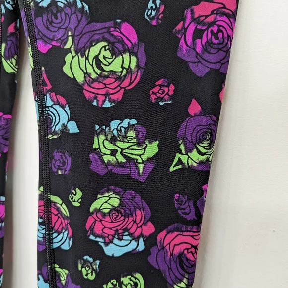 🦄 RARE Lululemon Limited Edition Wunder Under Pant Ivivva Neon Rainbow Rose - Picture 6 of 12